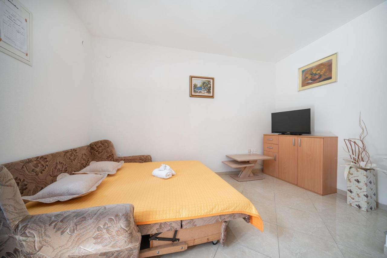 Bebe Apartment Vodice Exterior photo